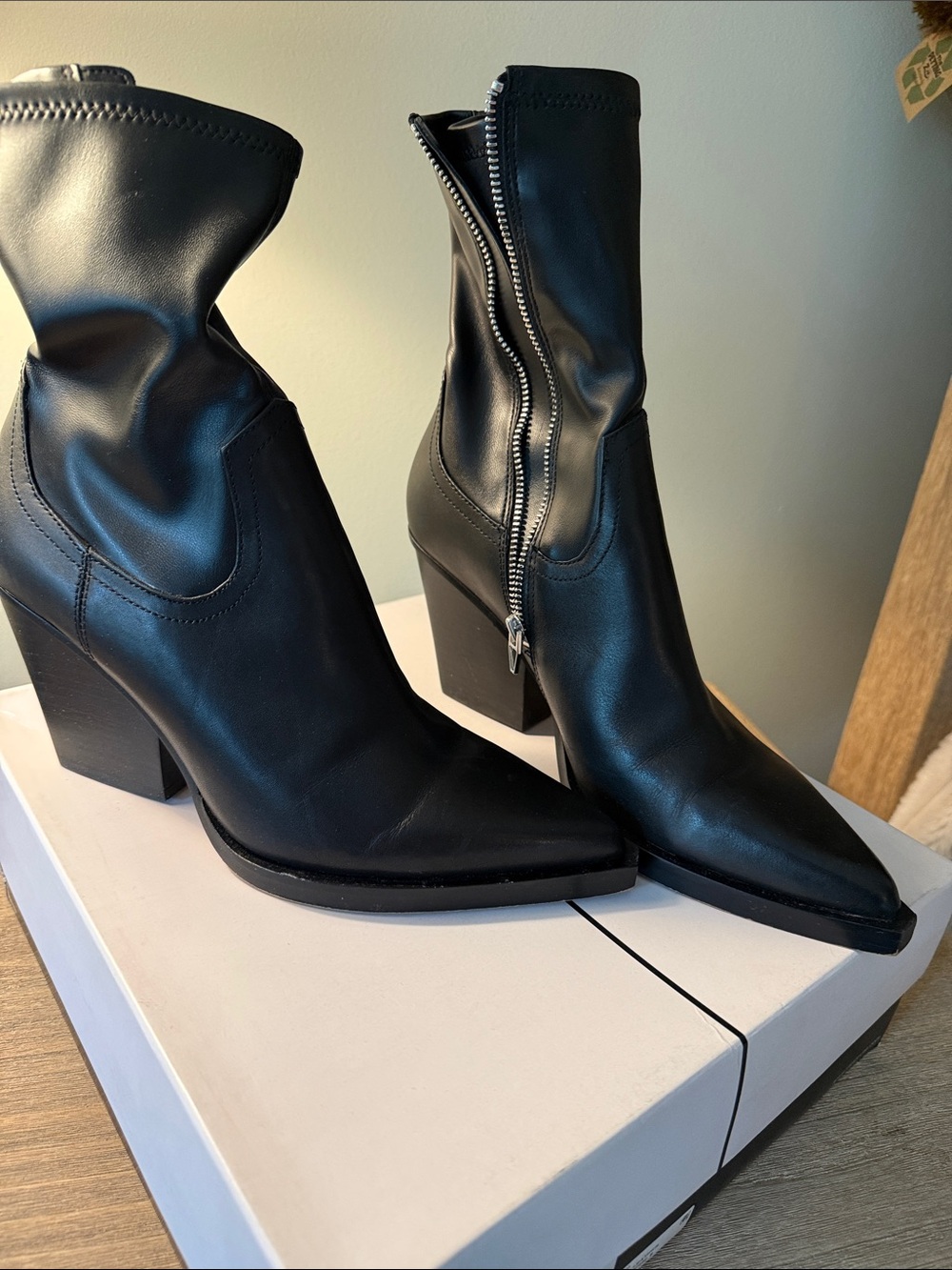 Dolce Vita Boyd Black Pointed leather Block Heel Women's Boots
